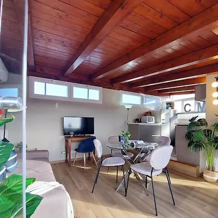 Daire Terrace Mariu Roma